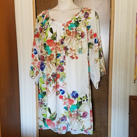 Spense Dresses & Skirts - Simple shift dress flower print plus size